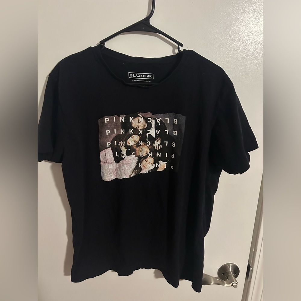 Size medium. Tshirt